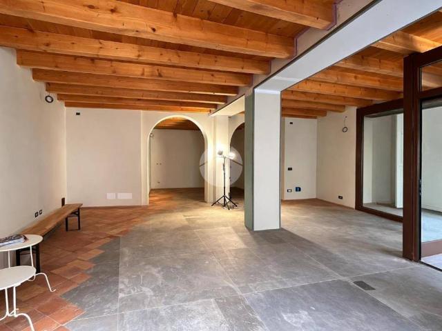 Immobile in affitto a Desenzano del Garda BS