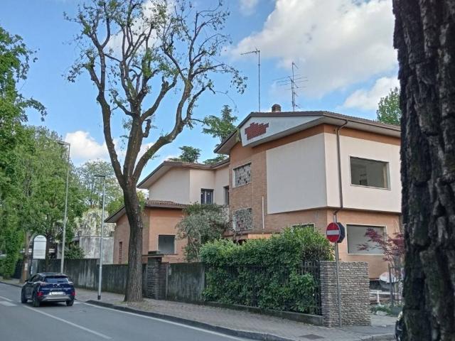 Immobile in affitto a Desio MB