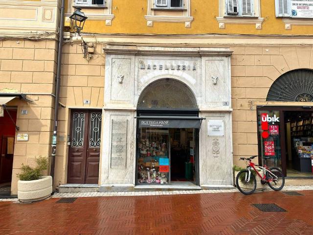 Immobile in affitto a Imperia IM