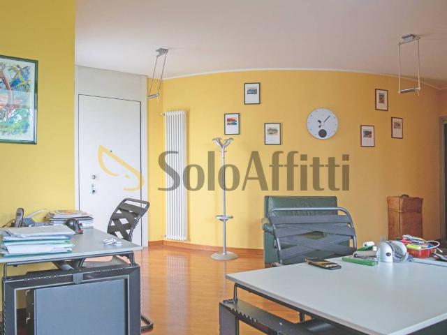 Immobile in affitto a Mariano Comense CO
