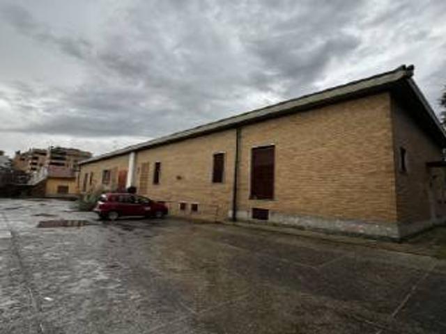 Immobile in affitto a Meda MB