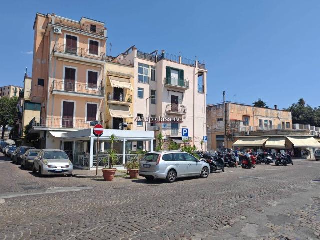 Immobile in affitto a Pozzuoli NA