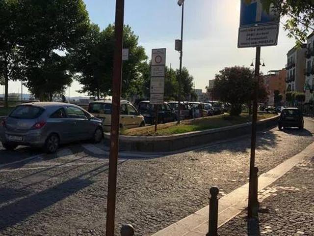 Immobile in affitto a Pozzuoli NA