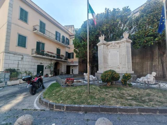 Immobile in affitto a Pozzuoli NA