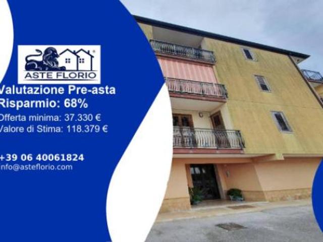 Immobile in asta di 143 m, box auto in vendita a Canicattini Bagni