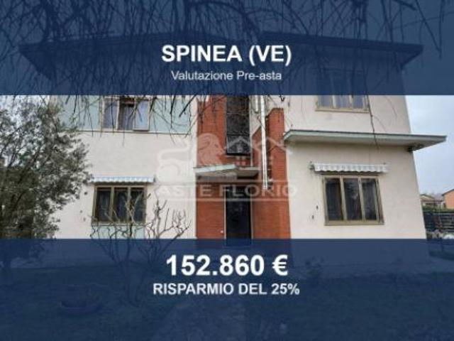 Immobile in asta di 143 m con più di 5 locali e box auto in vendita a Spinea