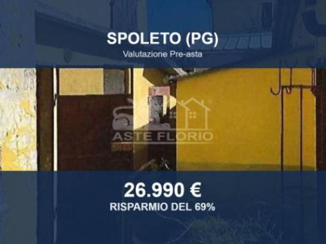 Immobile in asta di 143 m con più di 5 locali e box auto in vendita a Spoleto