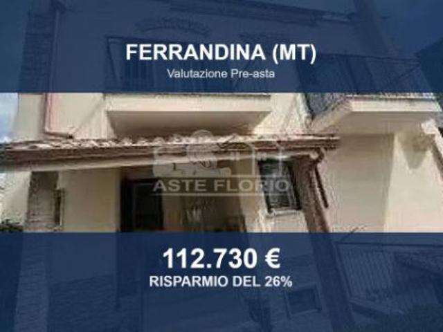 Immobile in asta di 143 m con più di 5 locali in vendita a Ferrandina
