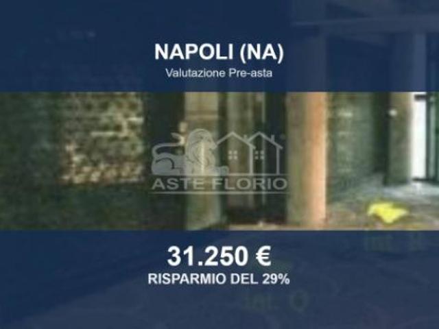 Immobile in asta di 143 m in vendita a Napoli