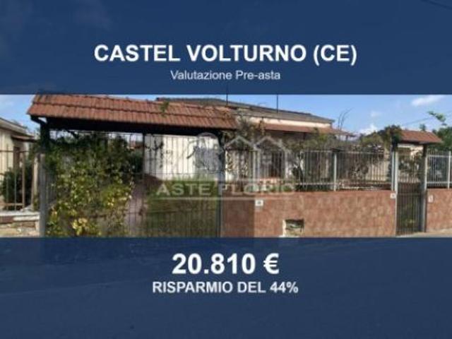 Immobile in asta di 140 m in vendita a Castel Volturno