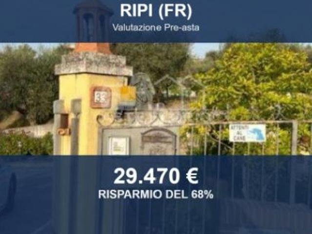 Immobile in asta di 141 m con più di 5 locali in vendita a Ripi