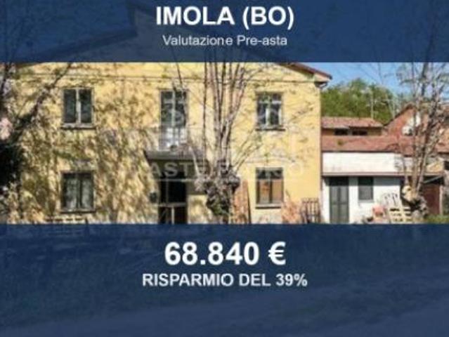Immobile in asta di 141 m in vendita a Imola