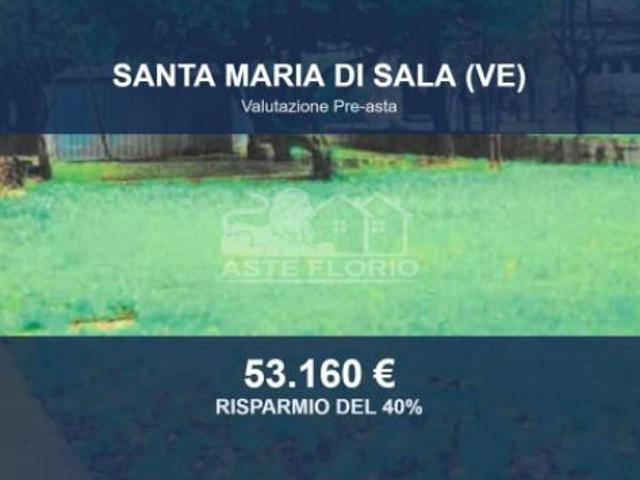 Immobile in asta di 142 m con più di 5 locali e box auto in vendita a Santa Maria di Sala