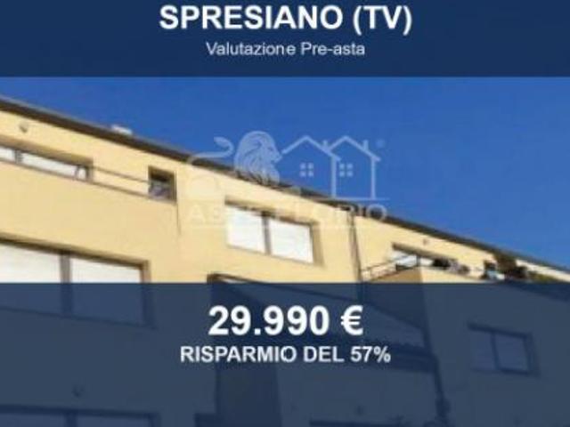 Immobile in asta di 147 m, box auto in vendita a Spresiano