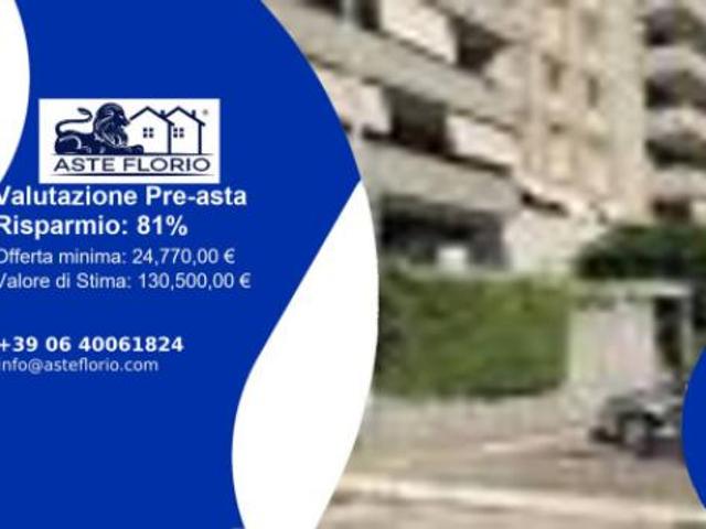 Immobile in asta di 145 m con più di 5 locali in vendita a Bari