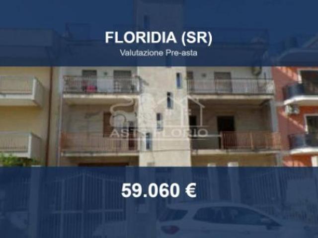 Immobile in asta di 146 m con più di 5 locali in vendita a Floridia
