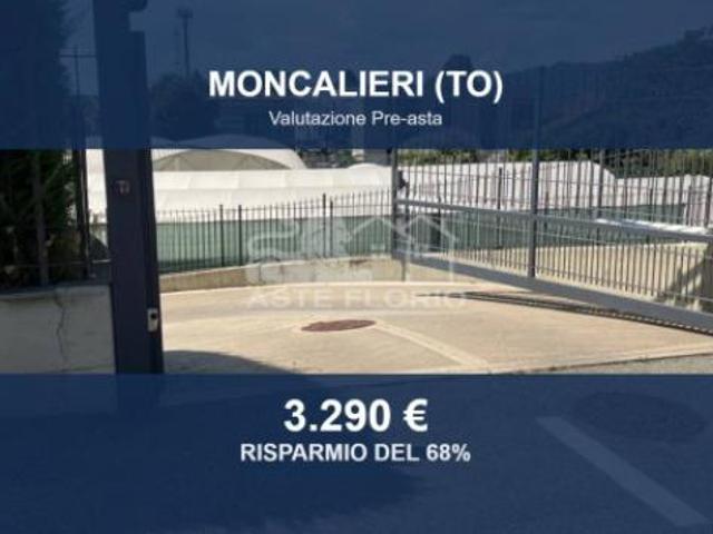 Immobile in asta di 14 m in vendita a Moncalieri