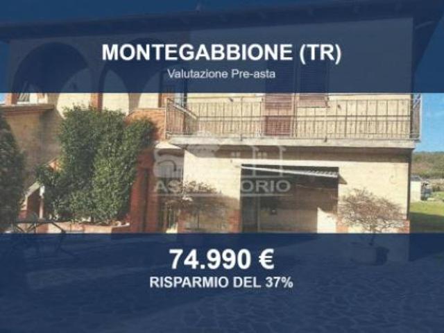 Immobile in asta di 153 m con più di 5 locali in vendita a Montegabbione