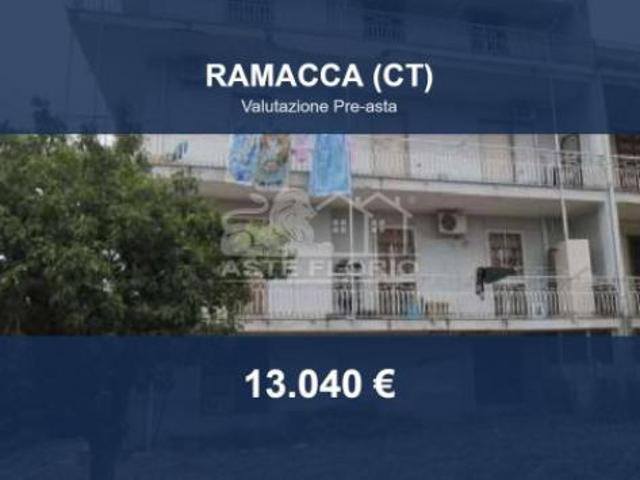 Immobile in asta di 150 m con più di 5 locali in vendita a Ramacca