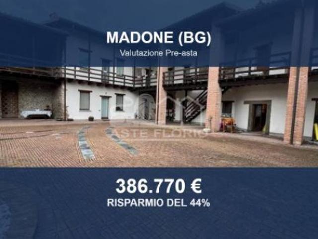 Immobile in asta di 1511 m in vendita a Madone
