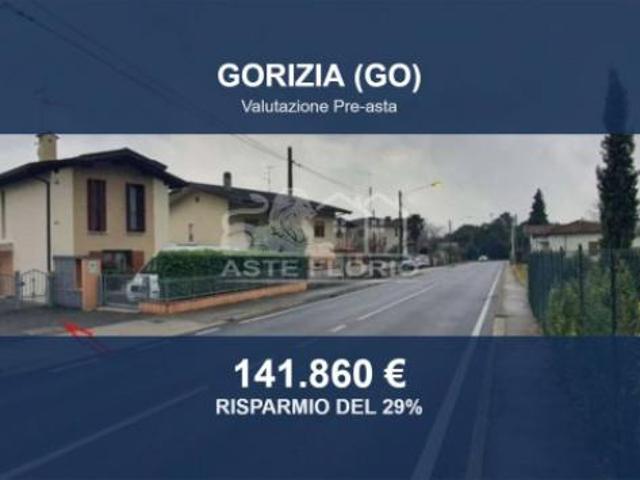 Immobile in asta di 152 m con più di 5 locali e box auto in vendita a Gorizia
