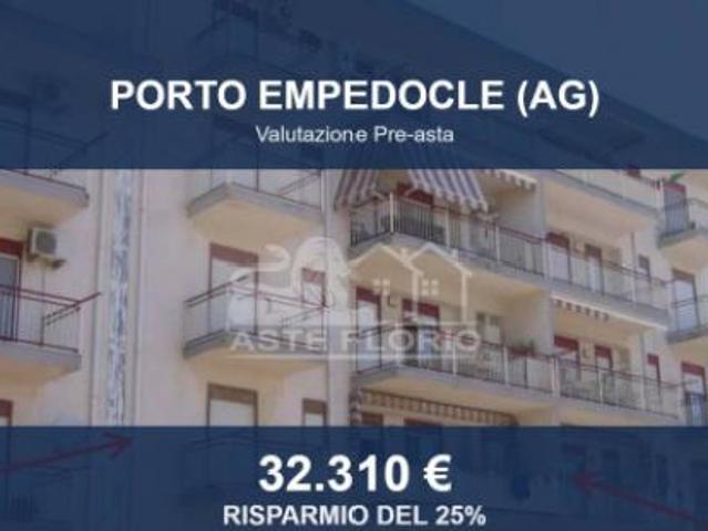 Immobile in asta di 152 m con più di 5 locali e box auto in vendita a Porto Empedocle