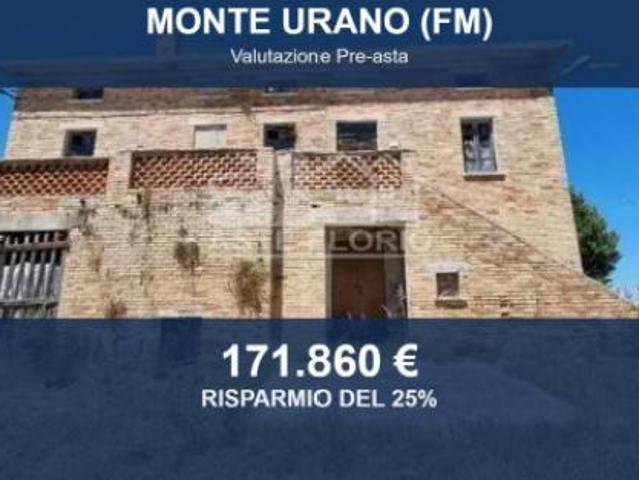 Immobile in asta di 157 m con più di 5 locali in vendita a Monte Urano