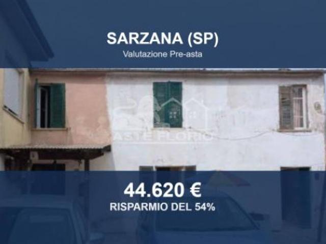 Immobile in asta di 157 m con più di 5 locali in vendita a Sarzana