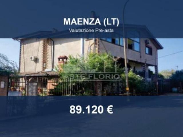 Immobile in asta di 155 m con più di 5 locali in vendita a Maenza