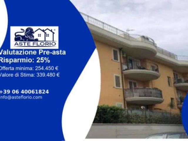 Immobile in asta di 156 m, box auto in vendita a Grottammare