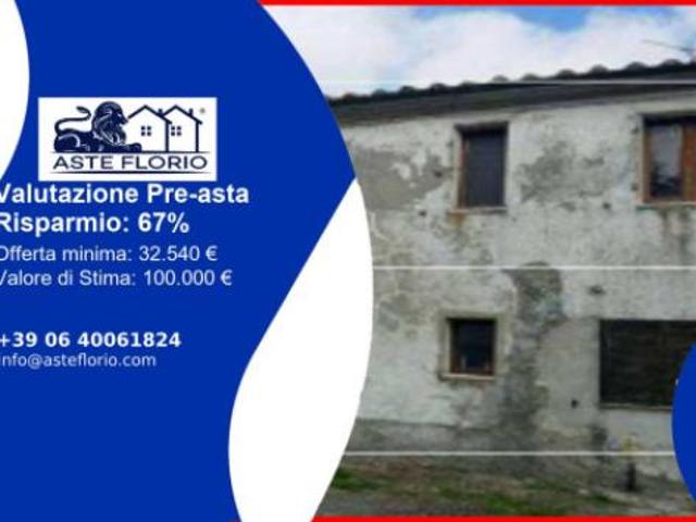 Immobile in asta di 156 m in vendita a Sorano