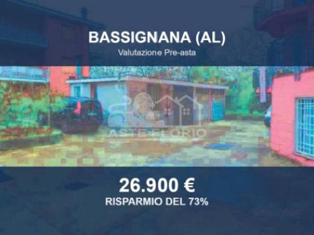 Immobile in asta di 159 m con più di 5 locali e box auto in vendita a Bassignana