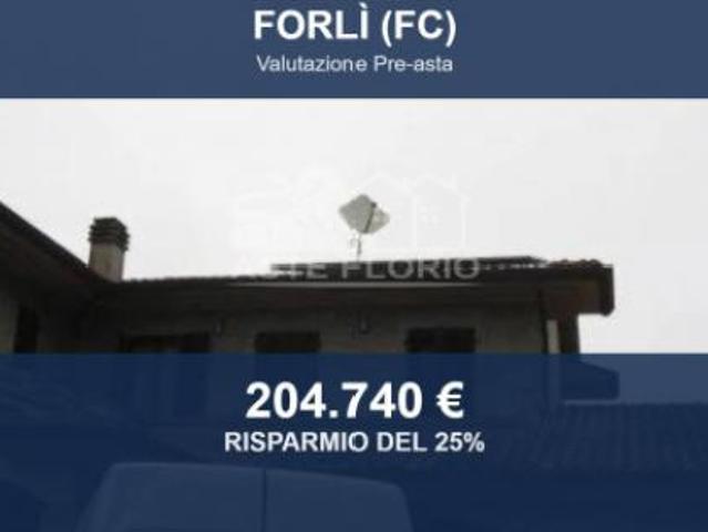 Immobile in asta di 159 m con più di 5 locali e box auto in vendita a Forlì