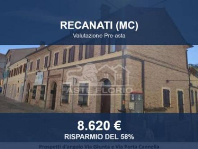 Immobile in asta di 15 m in vendita a Recanati