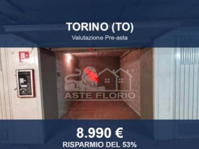 Immobile in asta di 15 m in vendita a Torino