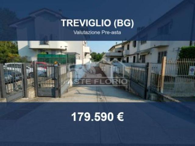 Immobile in asta di 15 m in vendita a Treviglio