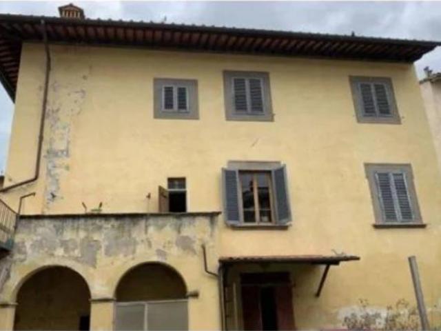 Immobile in asta di 160 m in vendita a Terranuova Bracciolini