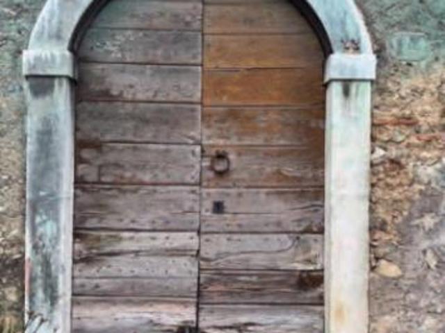 Immobile in asta di 162 m con più di 5 locali in vendita a Castel Sant'Angelo