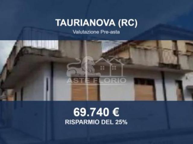 Immobile in asta di 162 m in vendita a Taurianova