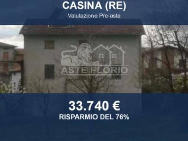 Immobile in asta di 167 m con più di 5 locali e box auto doppio in vendita a Casina