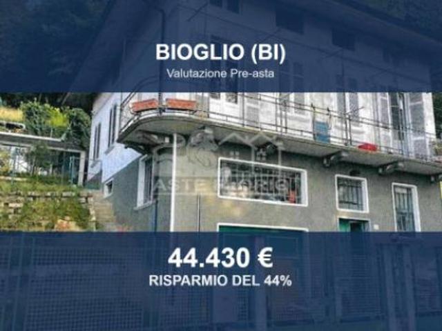 Immobile in asta di 167 m con più di 5 locali e box auto in vendita a Bioglio