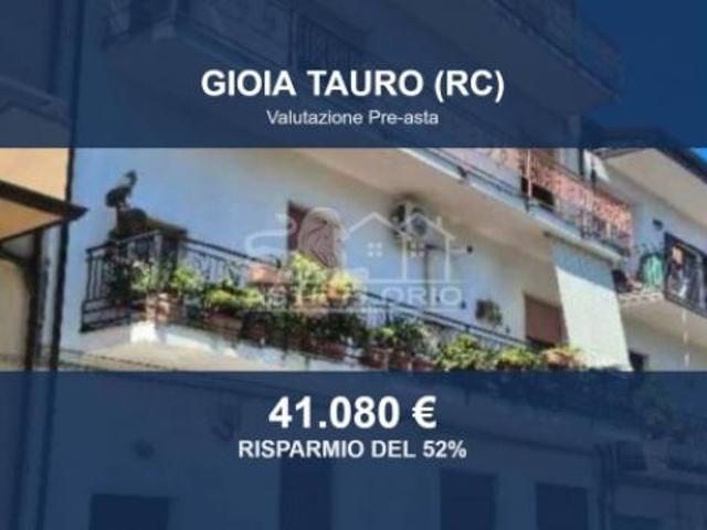 Immobile in asta di 167 m con più di 5 locali in vendita a Gioia Tauro