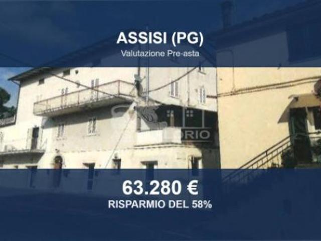 Immobile in asta di 164 m con più di 5 locali in vendita a Assisi