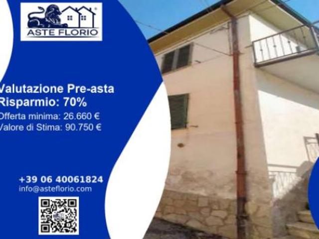 Immobile in asta di 165 m, box auto in vendita a Villalvernia