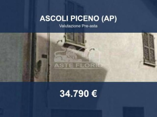 Immobile in asta di 165 m con più di 5 locali in vendita a Ascoli Piceno