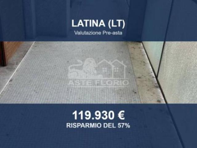 Immobile in asta di 165 m con più di 5 locali in vendita a Latina