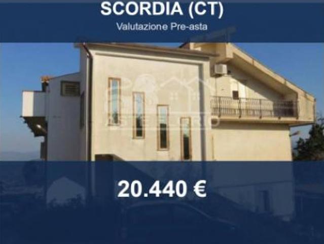 Immobile in asta di 165 m con più di 5 locali in vendita a Scordia