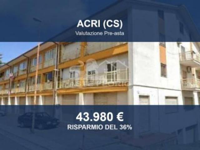 Immobile in asta di 169 m con più di 5 locali in vendita a Acri