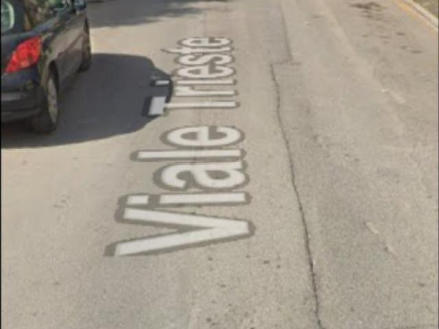 Immobile in asta di 16 m, box auto in vendita a Guidonia Montecelio