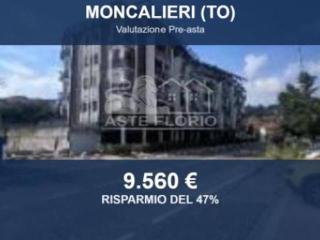 Immobile in asta di 16 m in vendita a Moncalieri